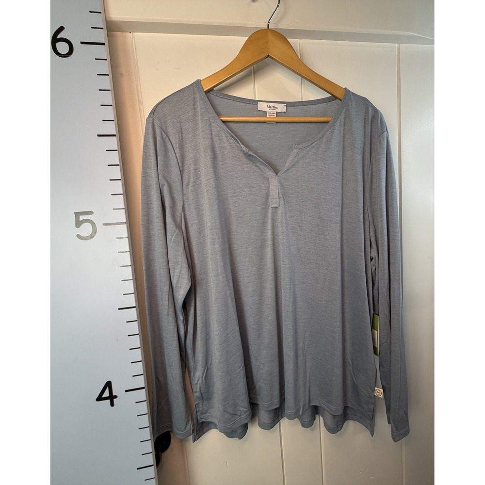 Martha Stewart Citadel Green Garden VNeck Long Sleeve Top NWT Casual Minimalist